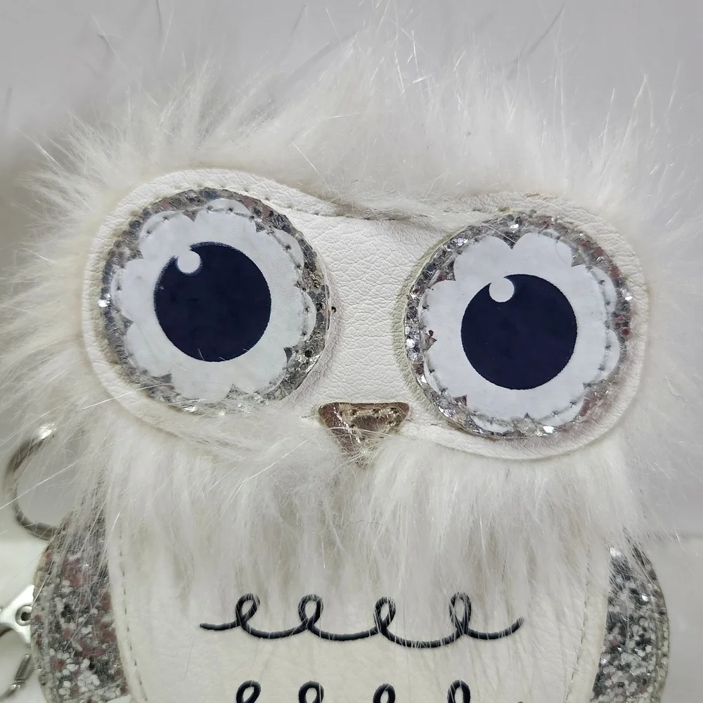 Target Owl Faux Leather Fur Trim White Silver Glitter Coin Purse Keychain NWOT